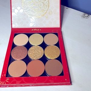 Colourpop Lunar Has It Limited Lunar Year Get That Coin eyeshadow palette New